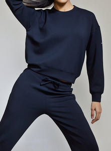 Aeroclouds Womens Retreat Crew Neck Black