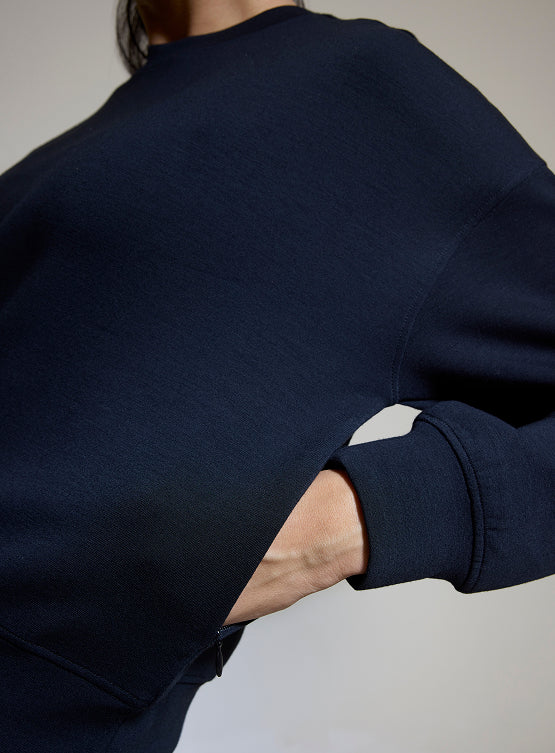 Aeroclouds Womens Retreat Crew Neck Black