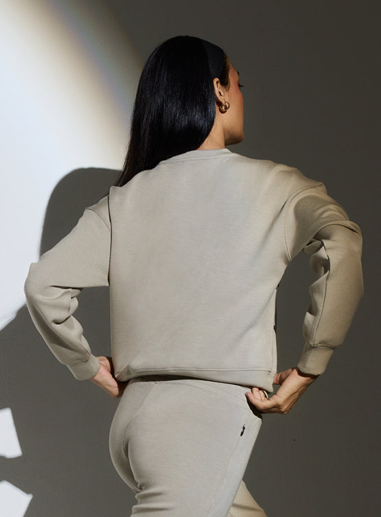 Aeroclouds Womens Retreat Crew Neck Beige