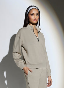 Aeroclouds Retreat Turtle Neck Pullover Beige