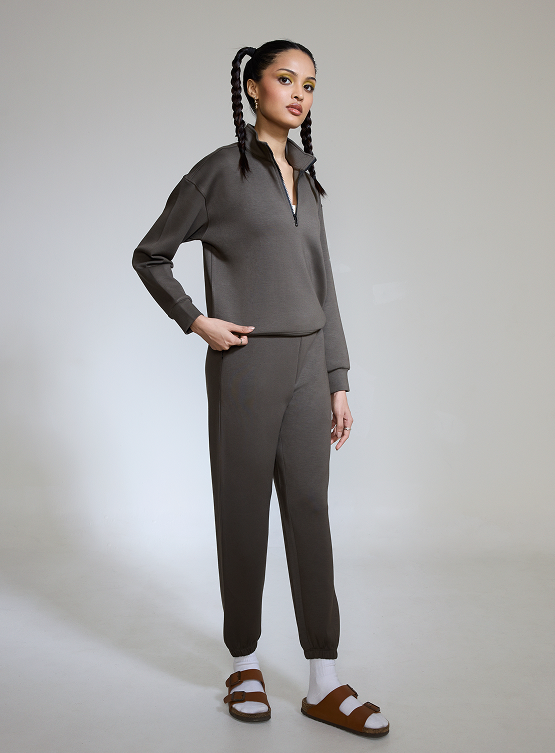 Aeroclouds Women's Retreat Jogger Pants Olive