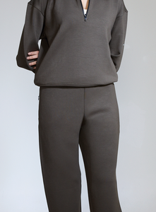 Aeroclouds Women's Retreat Jogger Pants Olive