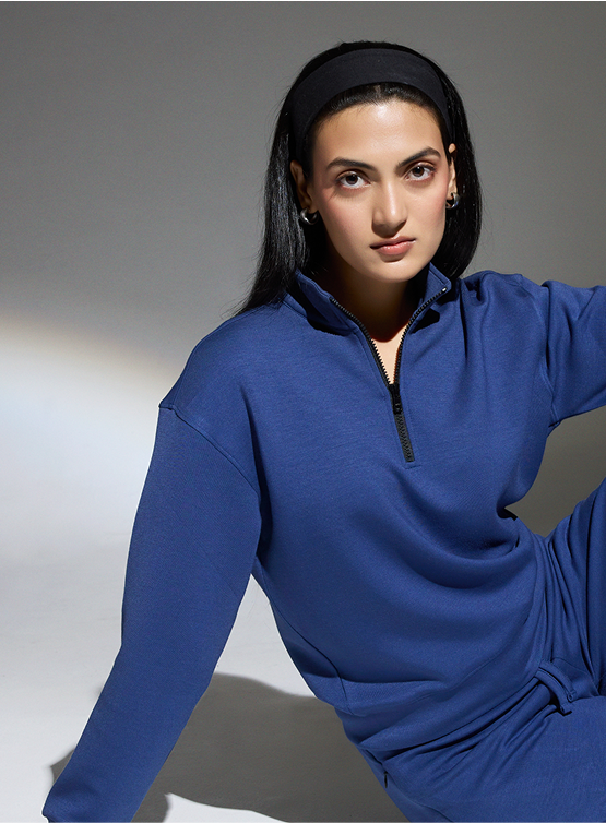 Aeroclouds Retreat Turtle Neck Pullover Luna Blue