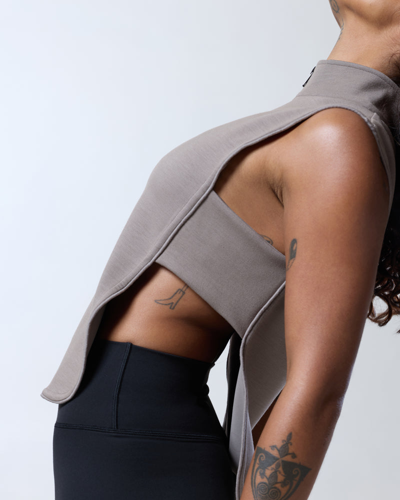 aeroclouds™ Sleeveless Cutout Pullover