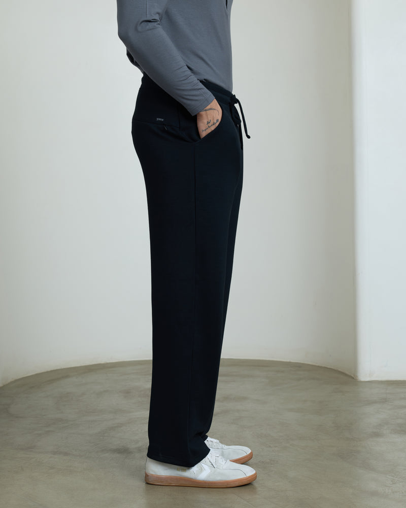 aeroclouds™ Straight Fit Pants