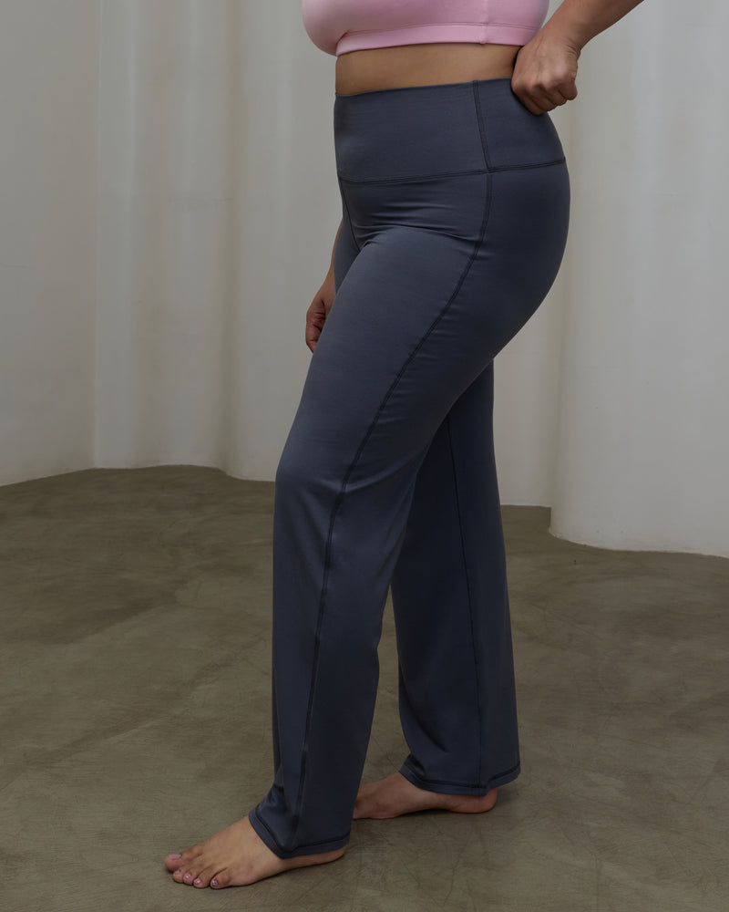 aeroyama™ Flared Yoga Pants