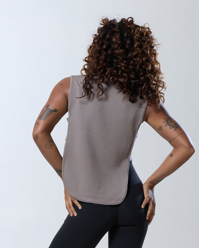 aeroclouds™ Sleeveless Cutout Pullover