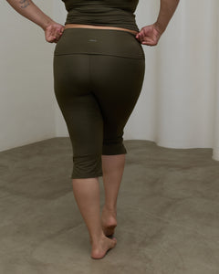 aeroyama™ Foldover Capri