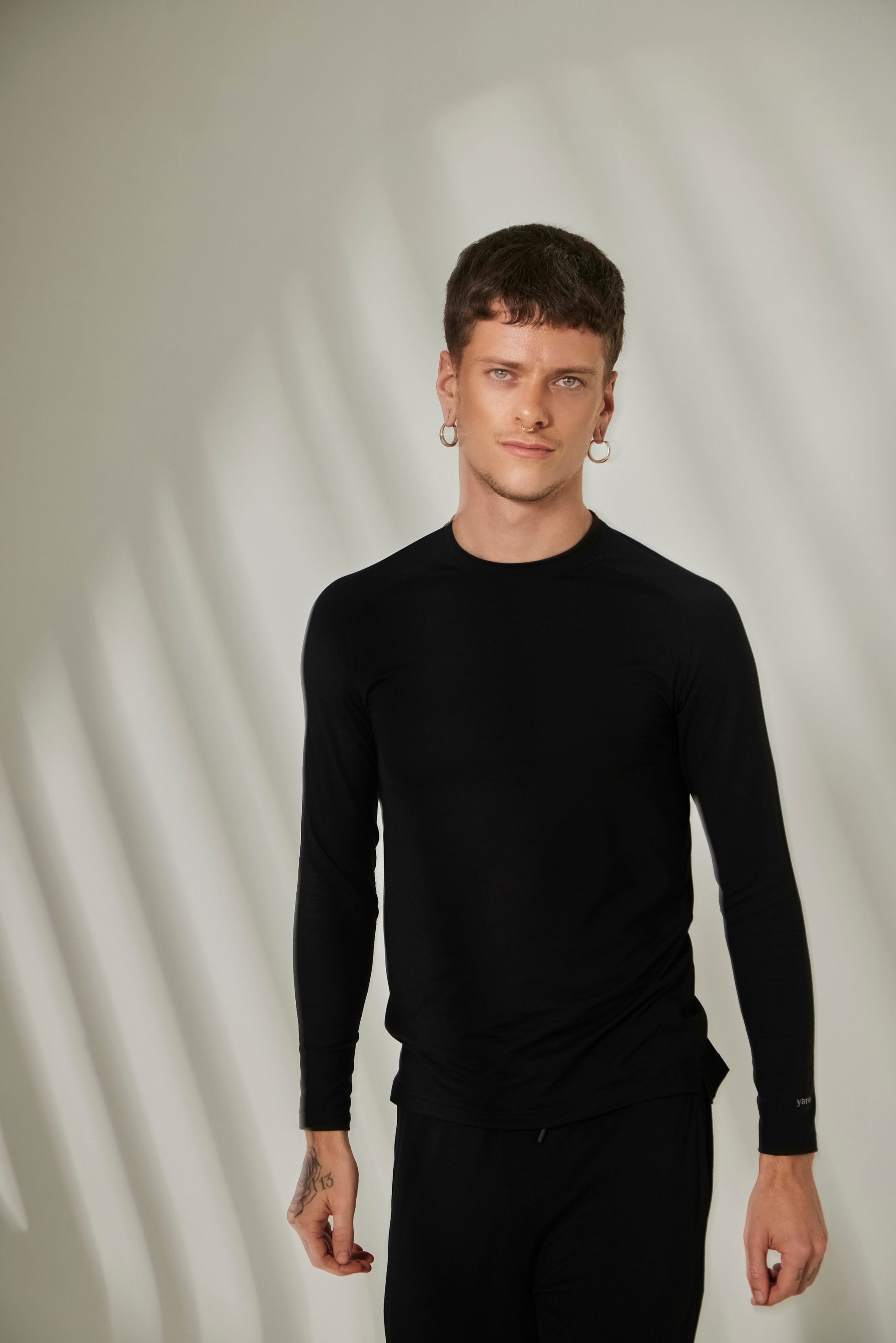 Aero Slim Fit Tee Long Sleeves Midnight Black