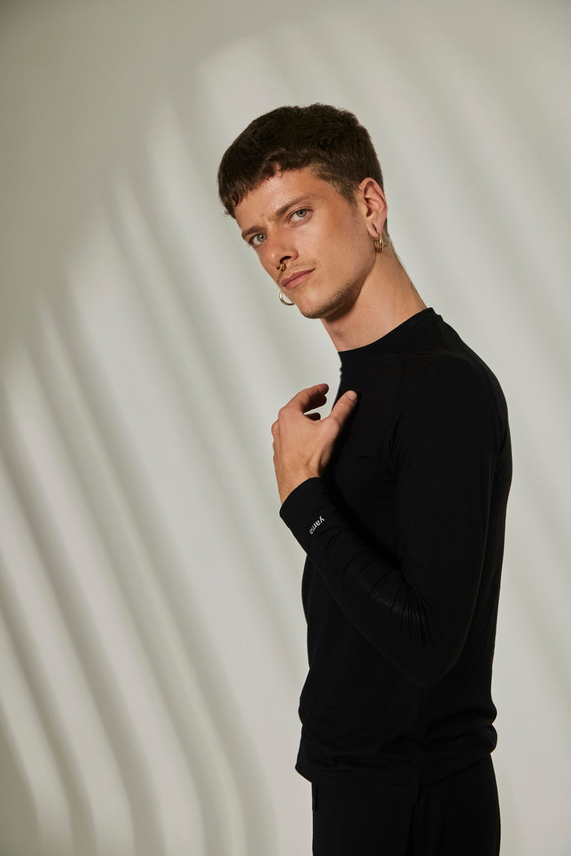 Aero Slim Fit Tee Long Sleeves Midnight Black