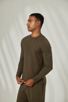 Aero Slim Fit Tee Long Sleeves Olive